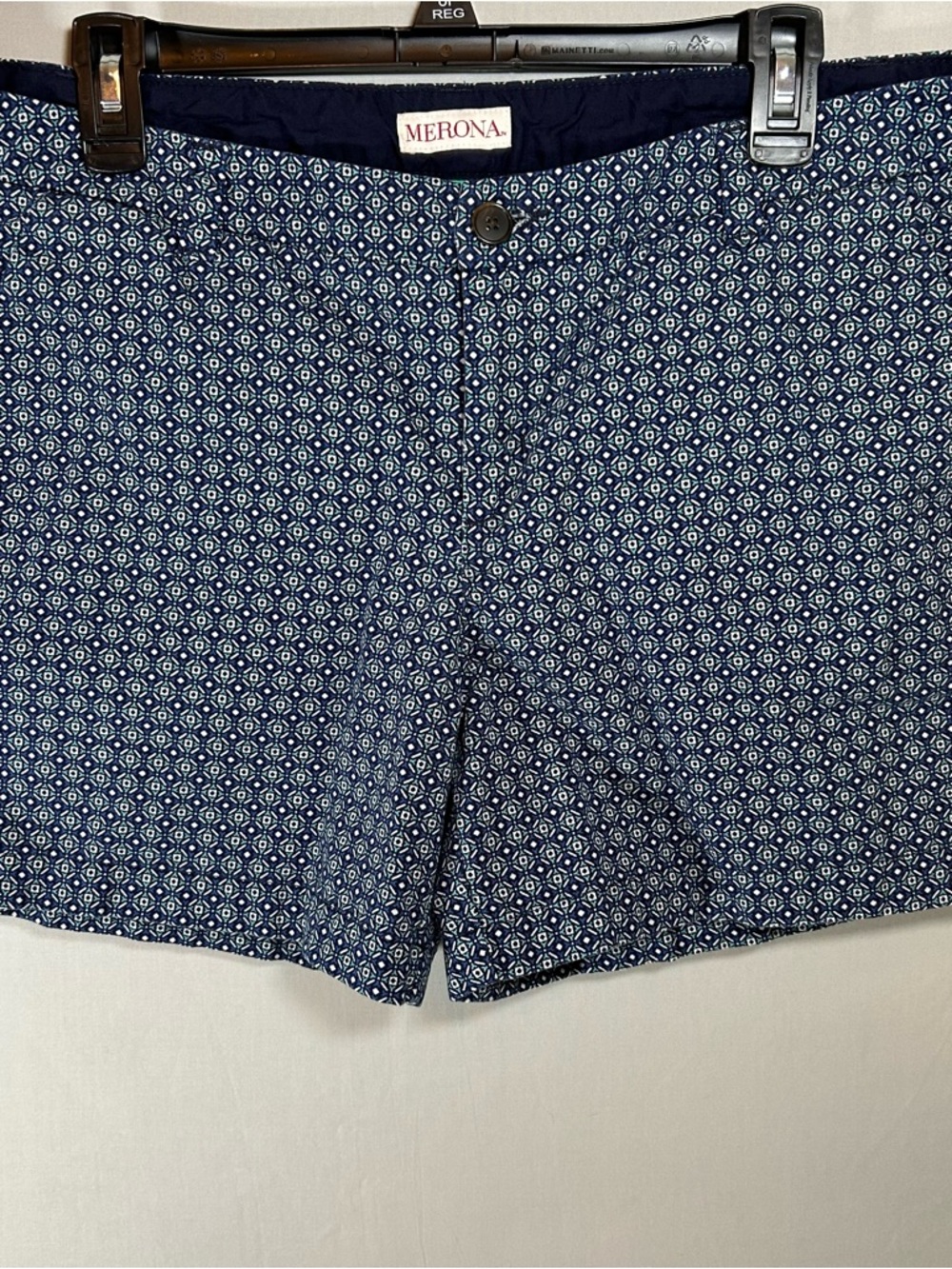 Merona Shorts Women’s Size 14 Navy Geo Print Shorts